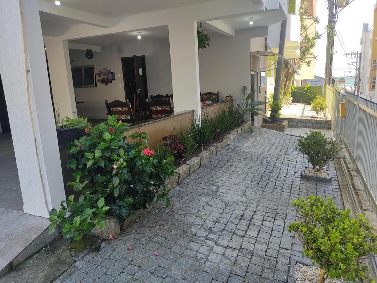 Residencial Pilati Apartment Бомбиняс Екстериор снимка