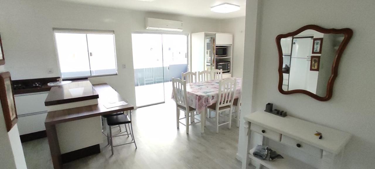Residencial Pilati Apartment Бомбиняс Екстериор снимка